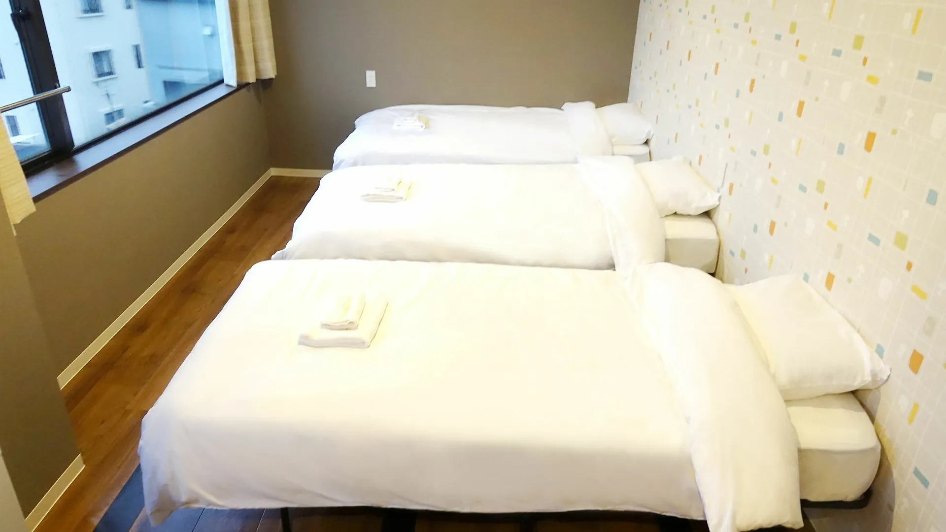 Briller Universal Japon Albergue Osaka Hostal