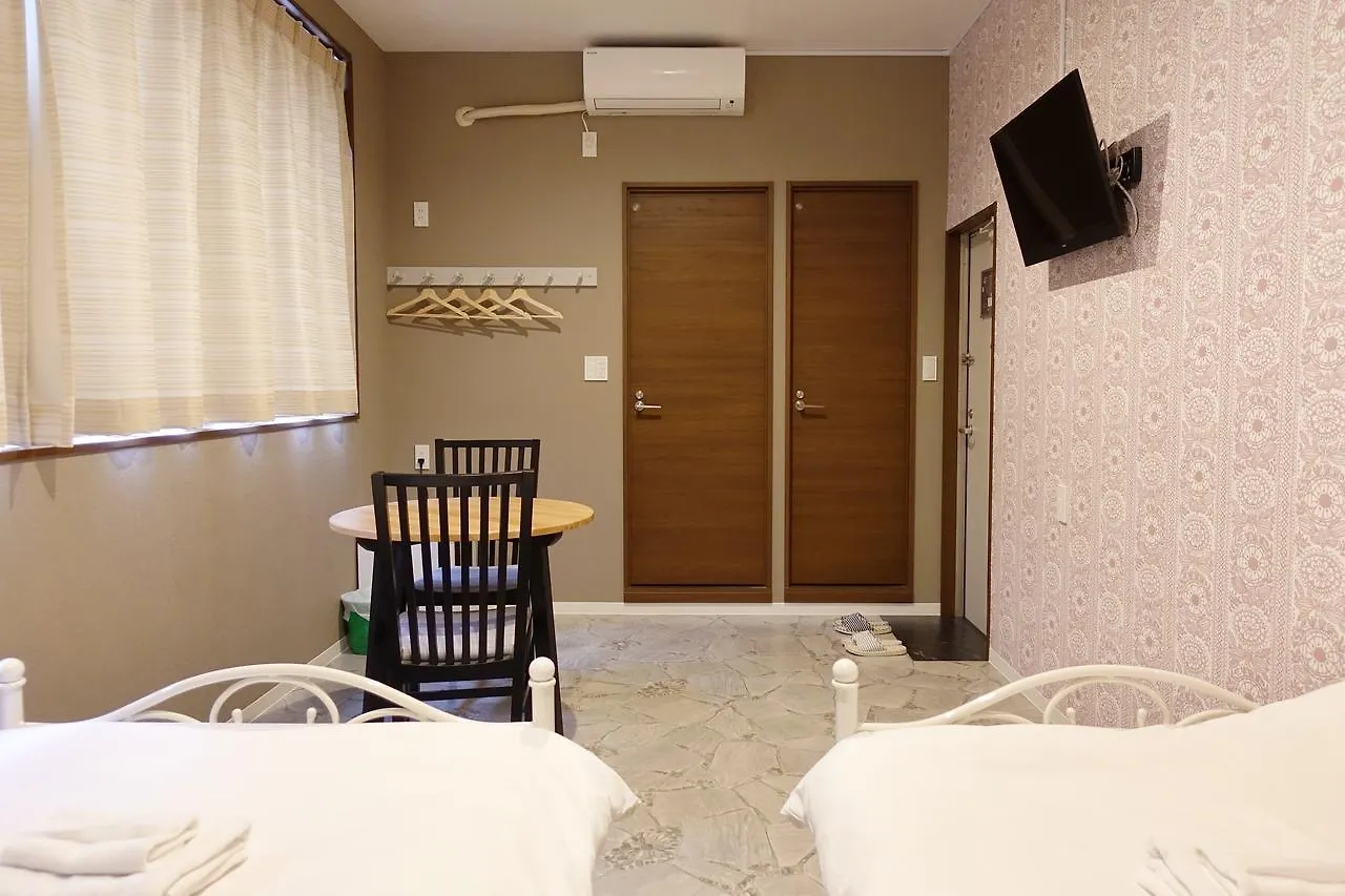 Briller Universal Japon Hostel Osaka 0*,  Japan